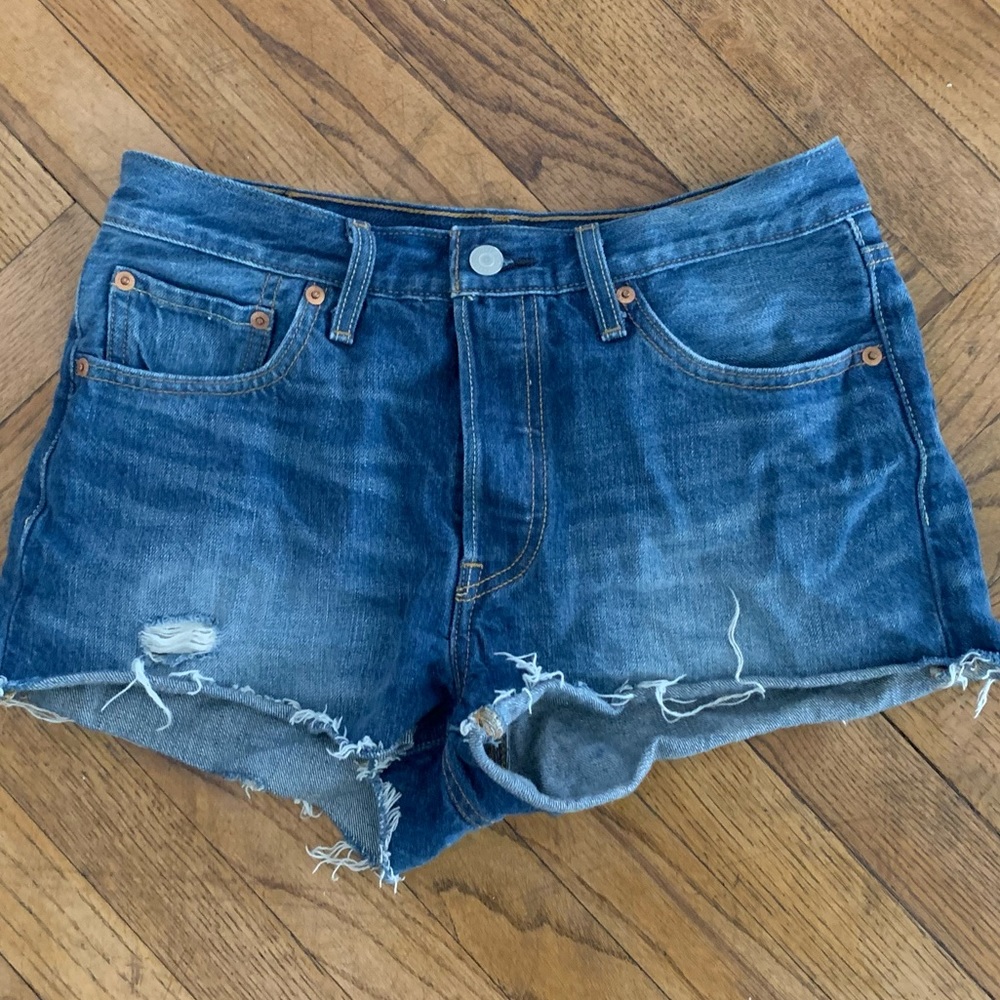 Levis 501 Denim Shorts - Medium Wash